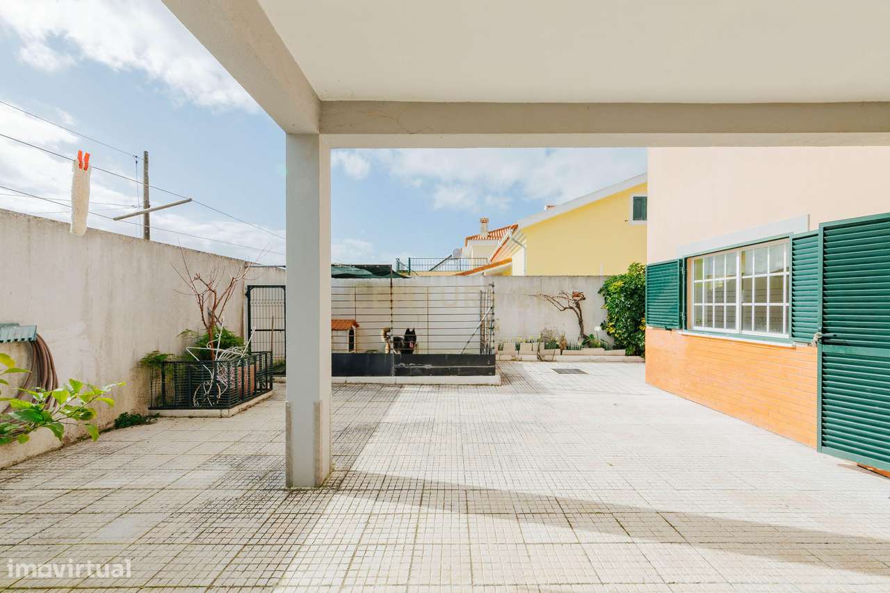 Moradia Isolada T4 Sarilhos Grande, Montijo-43