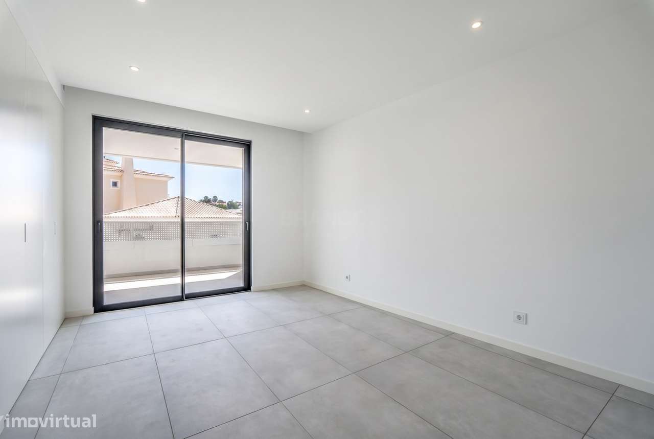 Apartamento T2 de Luxo no The Leaf — a 200 m da Praia do Porto de Mós,-21