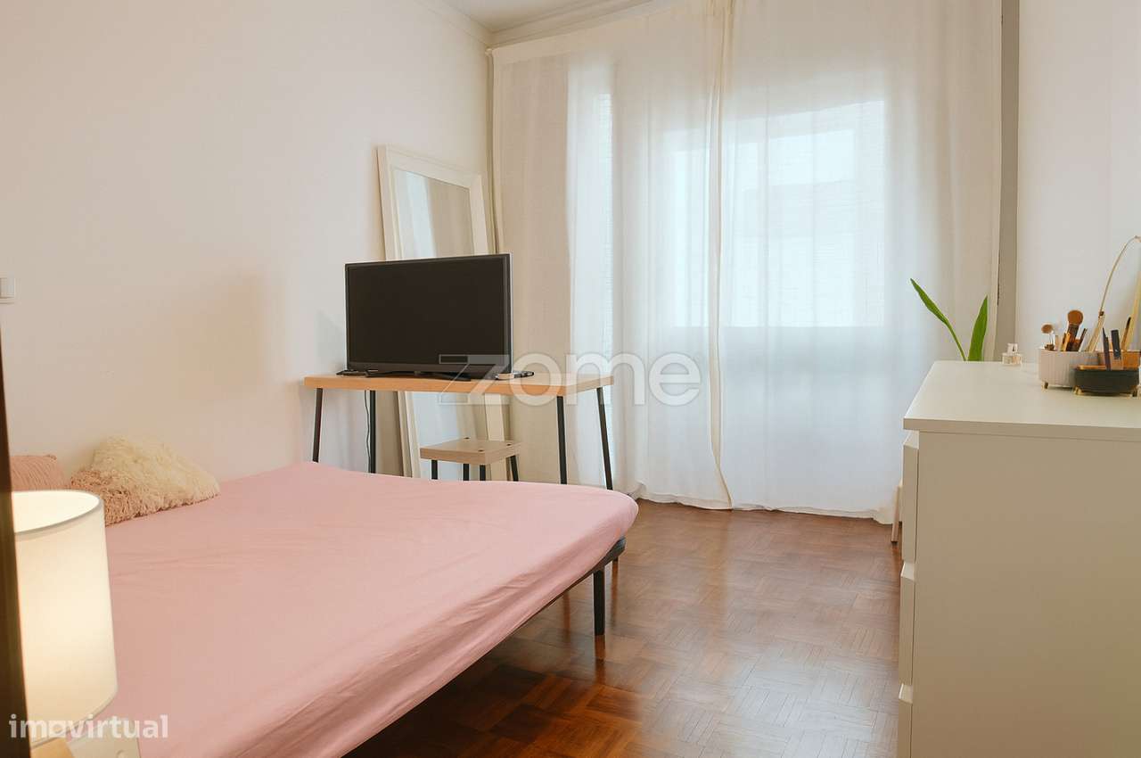 T0 com Elevador no Coração do Porto - Grande imagem: 5/15