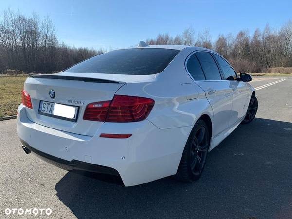 BMW Seria 5 528i Luxury Line - 9