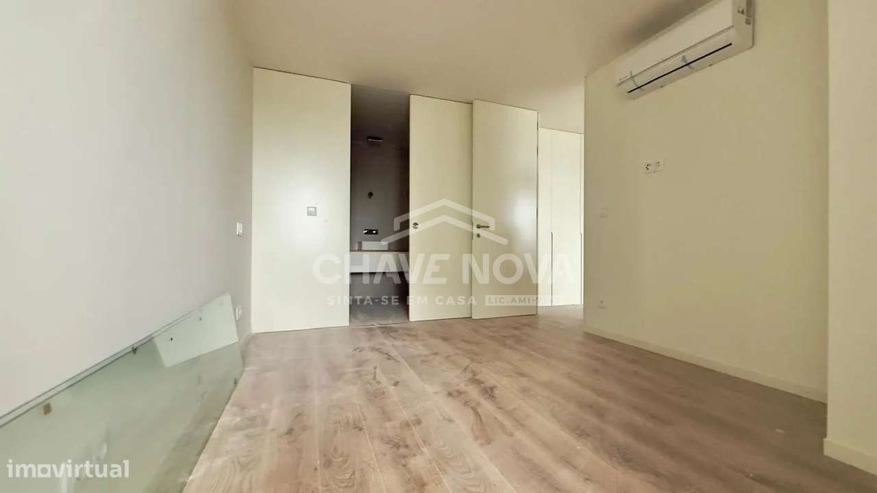 Apartamento T1 Novo c/ lugar de garagem-Oporto Luxury Residences-6