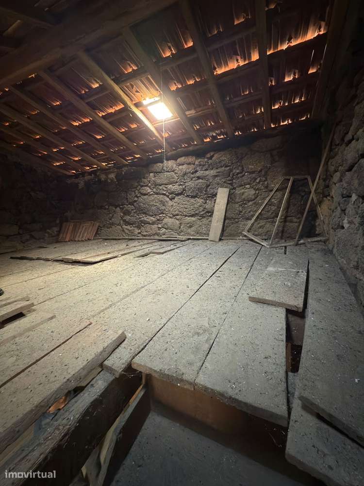 Moradia para Restaurar T3 Venda em Covas e Vila Nova de Oliveirinha,Tá-8