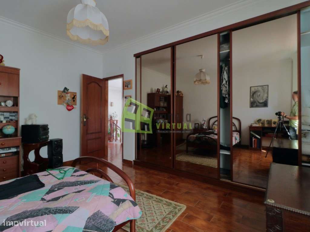 Moradia T4 com Quintal e Garagem - Quinta do Conde-25