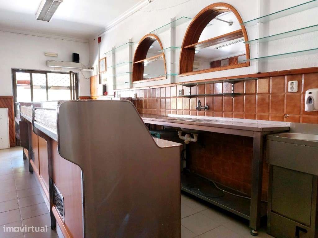 Loja para Venda na Charneca da Caparica, Almada - Grande imagem: 4/18