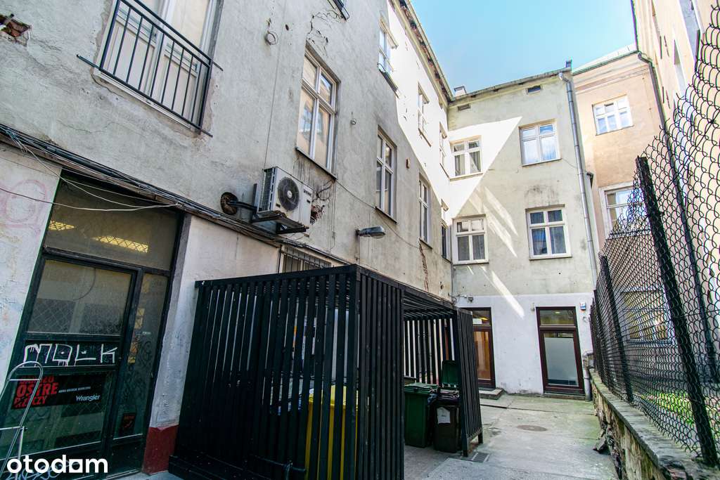 ul. Grodzka, poddasze, 3-piętro, oficyna-11