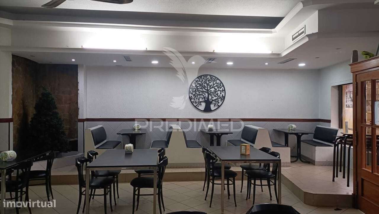 Cafetaria para trespasse no centro de S. Mamede do Coronado - Grande imagem: 3/20