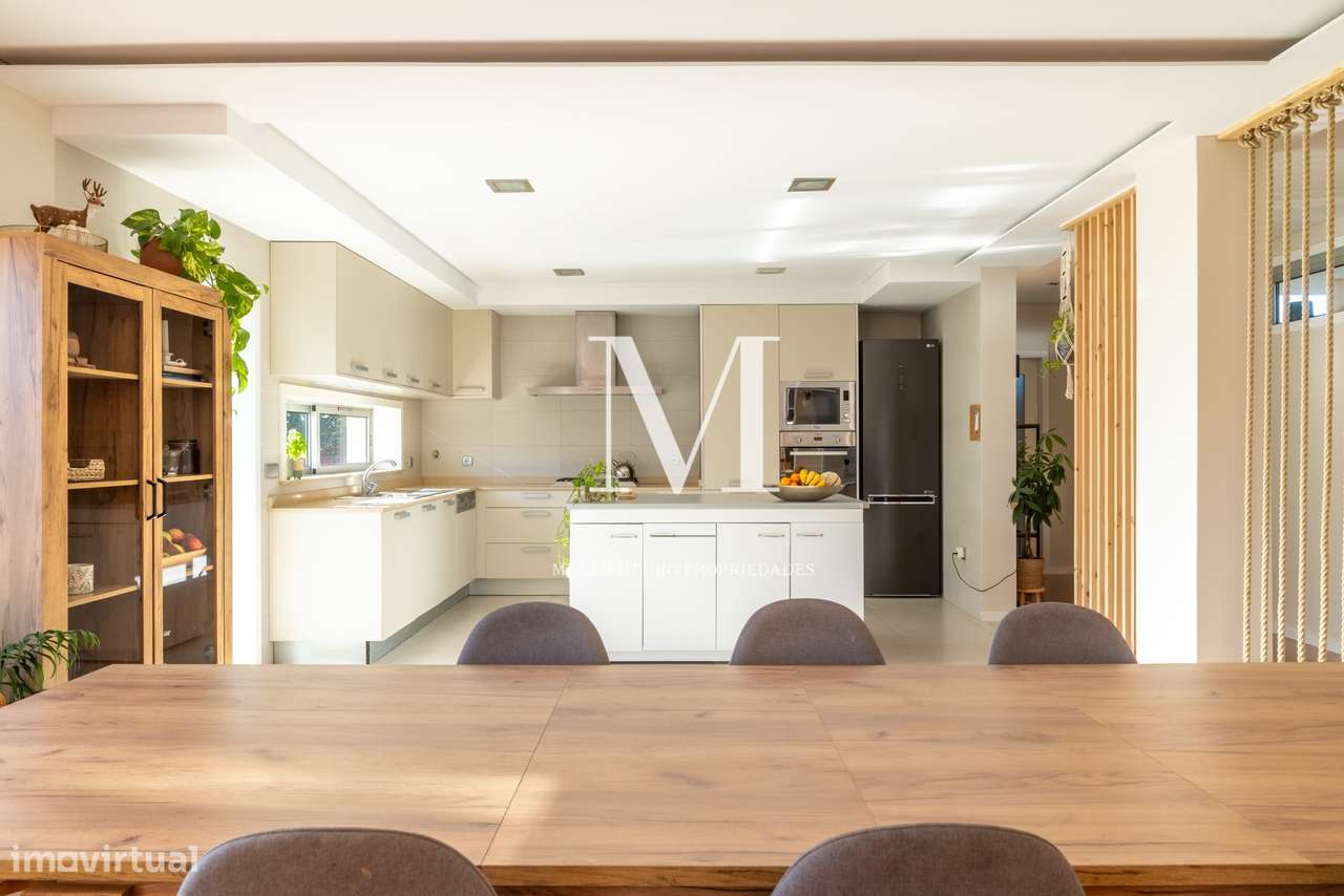 Famalicão | Propriedade T3+1 Térrea | 1.500 m² | Piscina | Jardim | LU-3