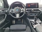 BMW Seria 5 520i MHEV - 27