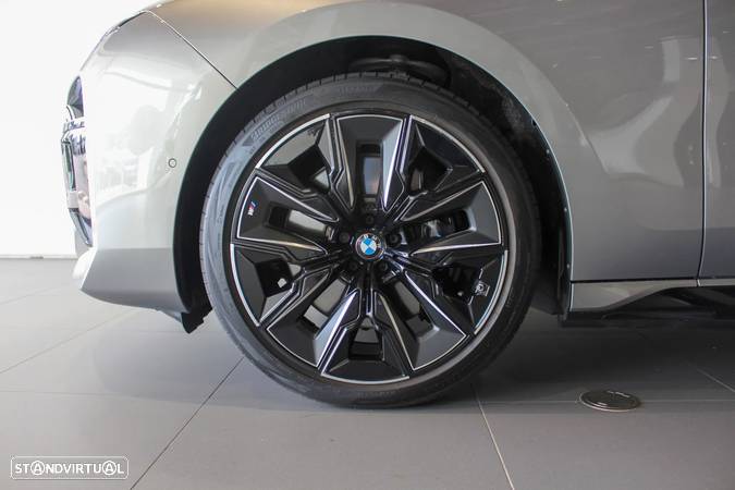 BMW i7 xDrive60 Pack M Pro - 23