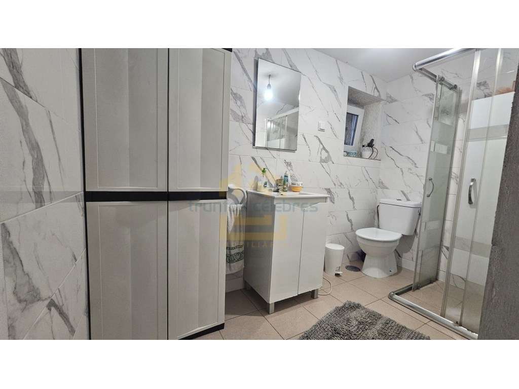 Moradia Rústica em Pedra T4 com Terreno - Póvoa de Varzim-34