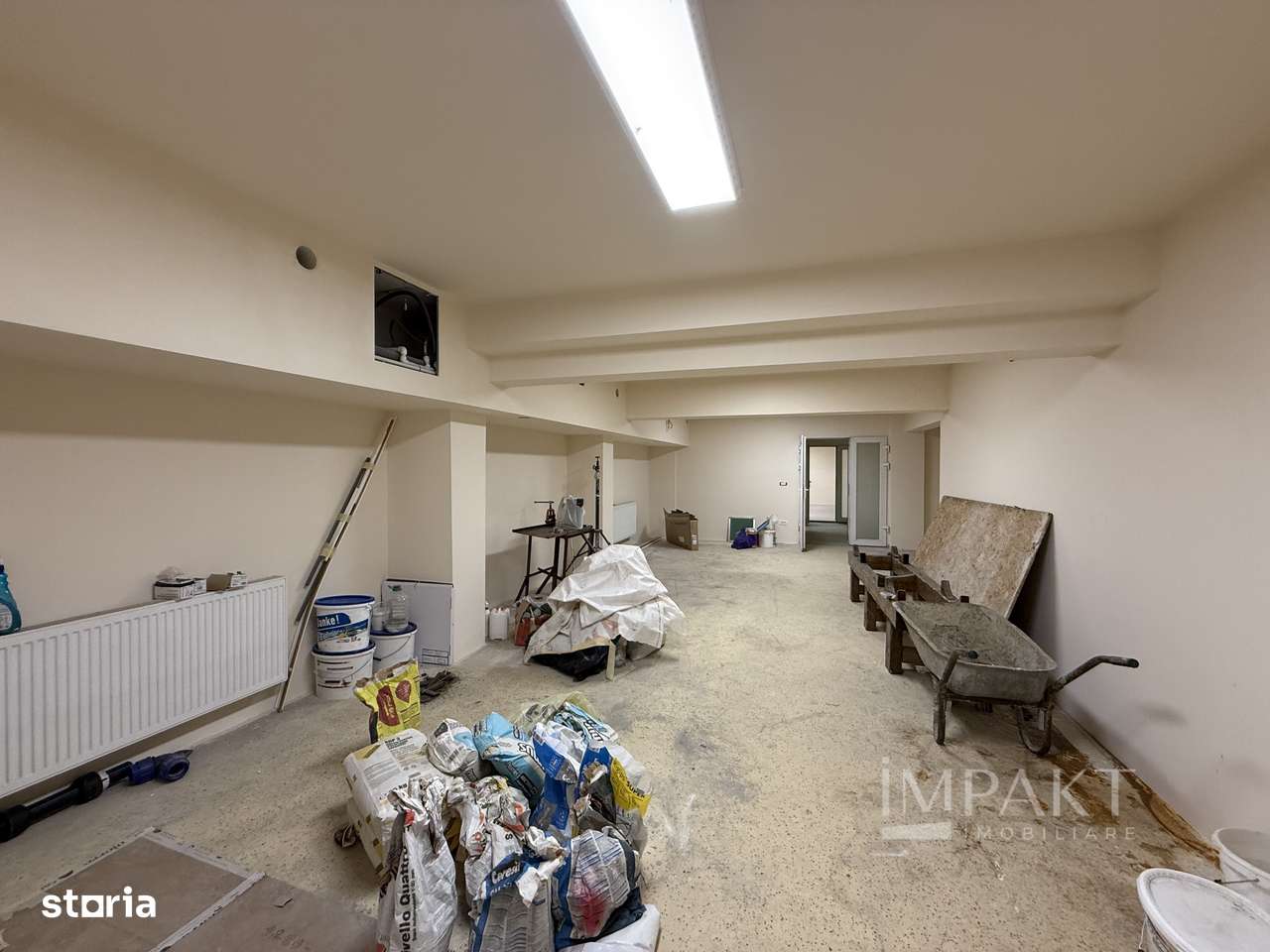 Spatiu de 450 m2 Piata Cipariu, ideal depozit curierat, arhivare, etc - Imagine principală: 5/14