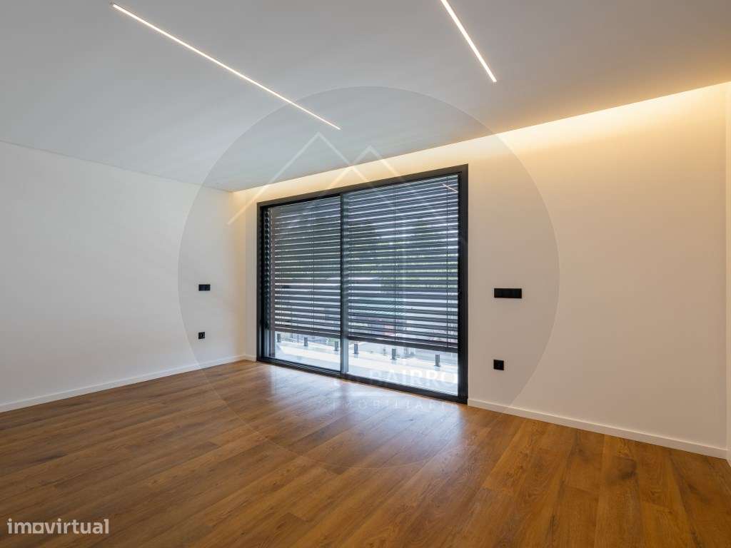 Moradia T4 com Piscina, design moderno, em Vila Nova de Gaia-15
