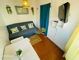 Junto à praia. Prédio c/ dois apartamentos... - Grande imagem: 5/29