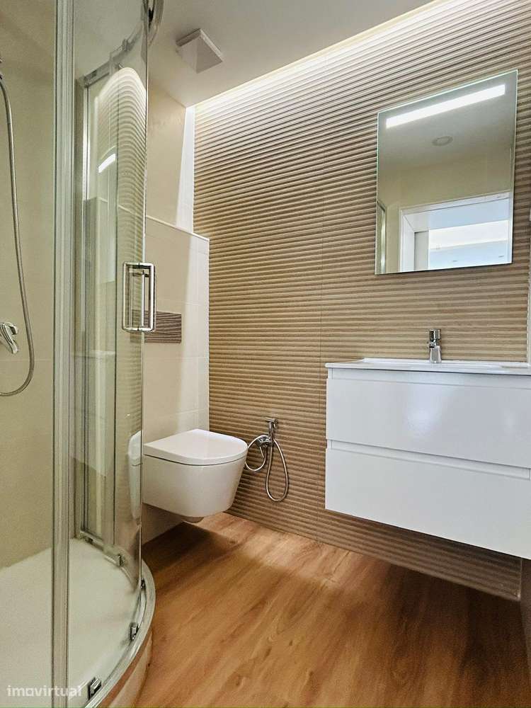 T2 totalmente renovado junto ao metro-5