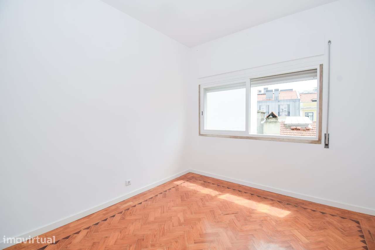 Apartamento T2 à venda em Lisboa-9