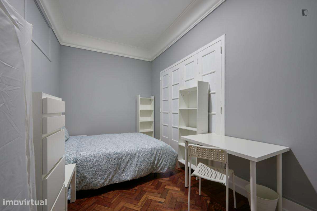 Quarto - localizado em Saldanha Lisbon - Grande imagem: 4/7