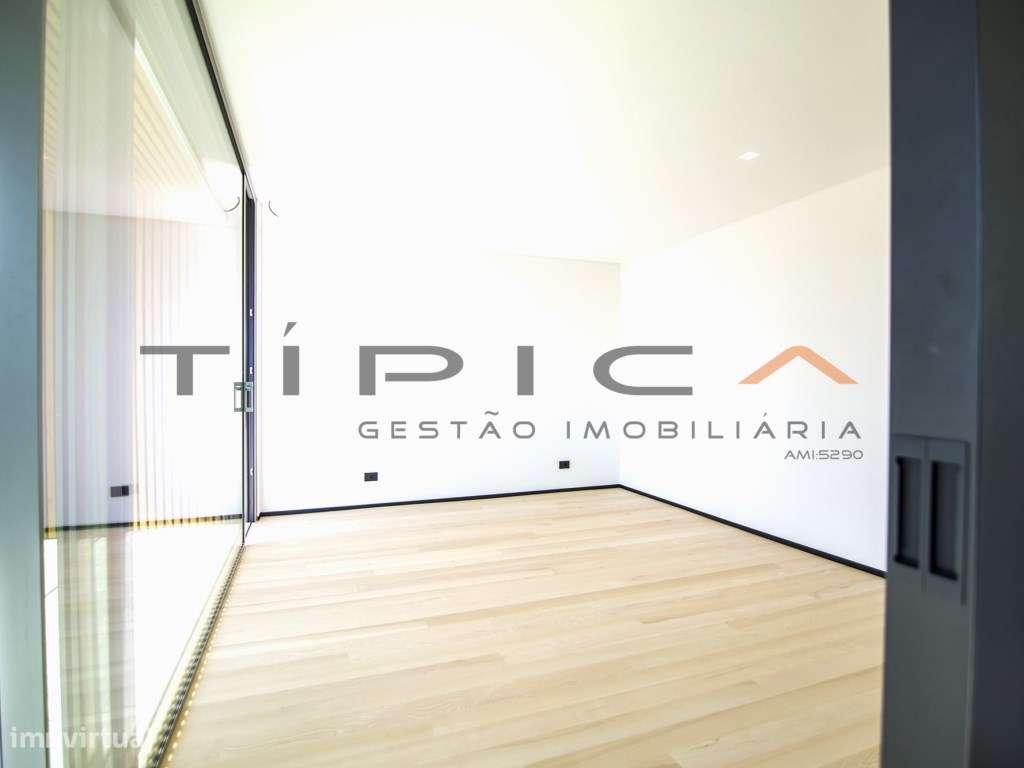 Moradia LUXO Condomínio Privado-32