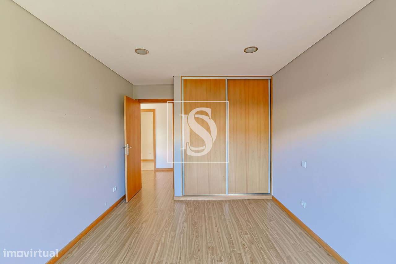 Apartamento T3 em Galegos (São Martinho)-14