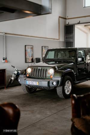 Jeep Wrangler Unlimited - 23