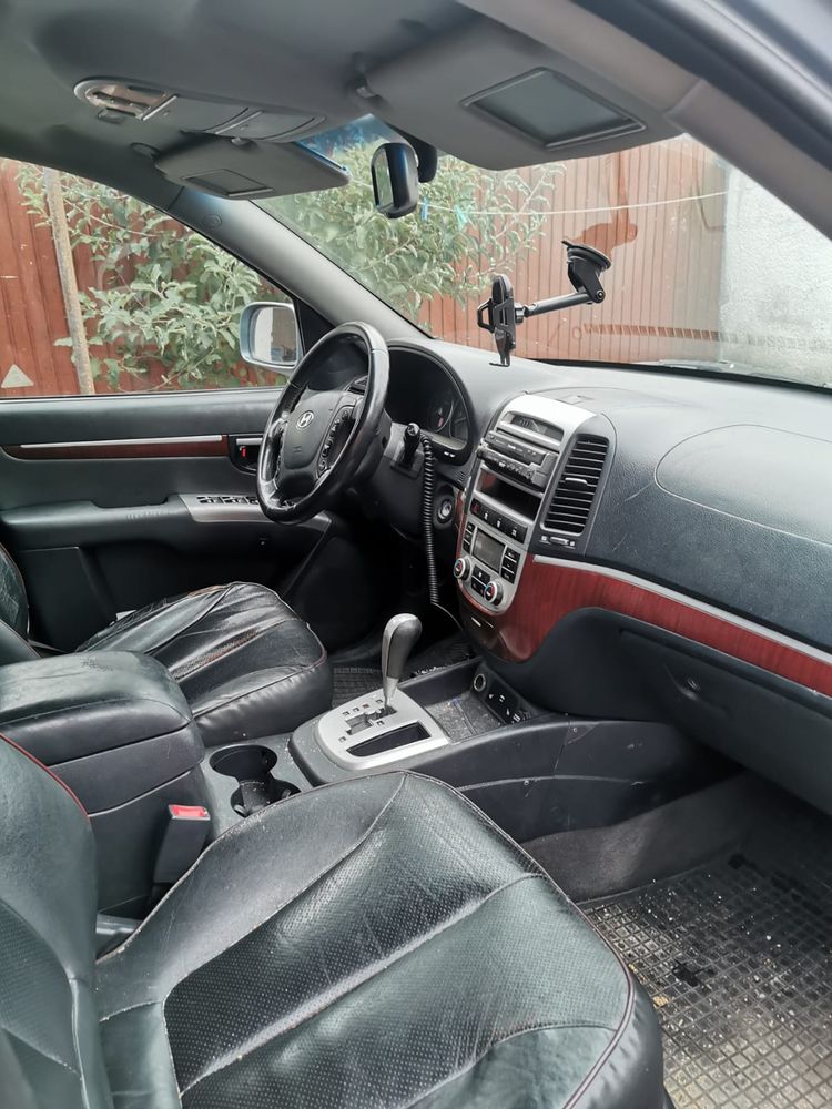 Hyundai Santa Fe II[2006 - 2013] 2.2 DSL VGT 7 SEATS 4WD AT PREMIUM 2008