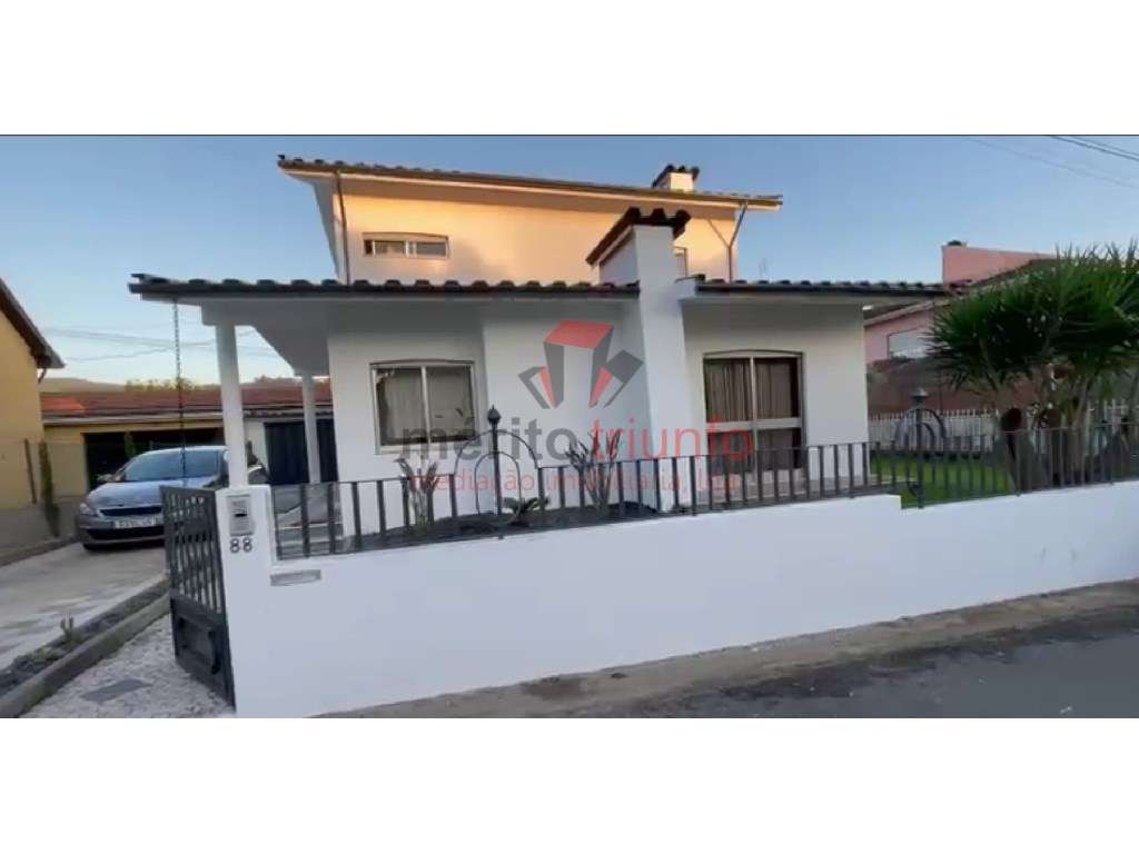 * Oferta Escritura e Registo - Moradia T3 - Vale (São Martinho), V.... - Grande imagem: 2/15