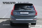 Volvo XC 90 - 9