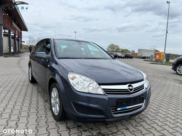 Opel Astra III 1.6 Essentia - 2
