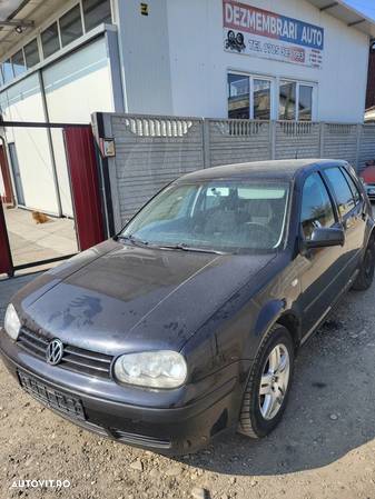 Dezmembram/Piese Volkswagen Golf 4 1.6 fsi - 1