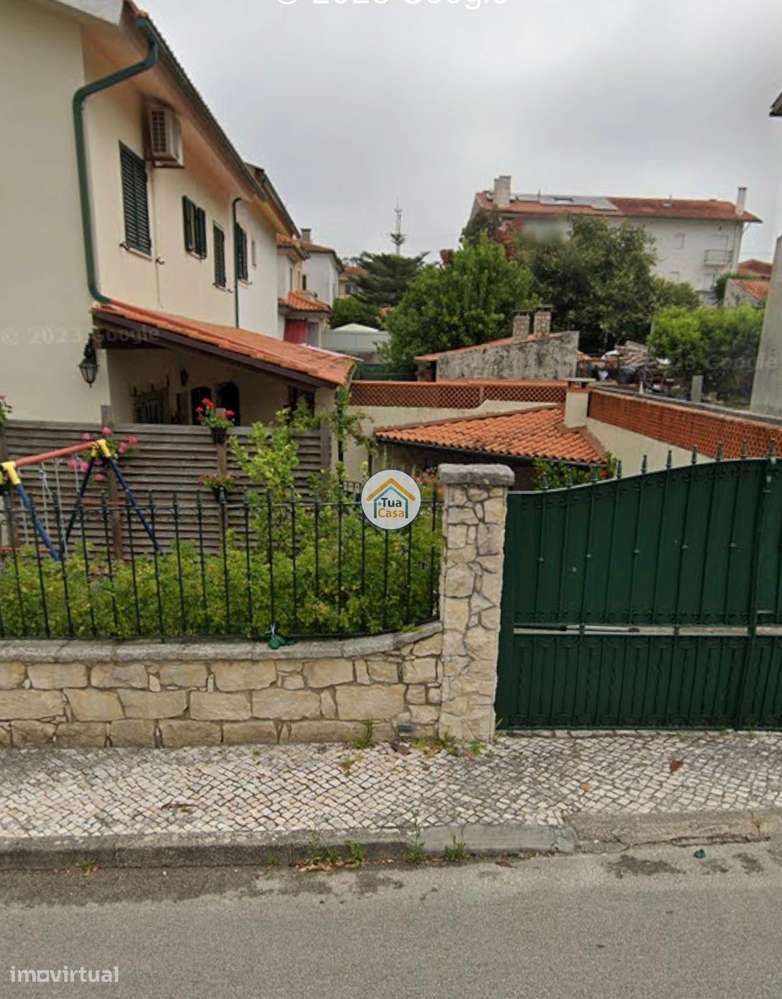 Moradia Geminada  de um dos lados do outro tem entarada e jardim em to - Grande imagem: 5/60