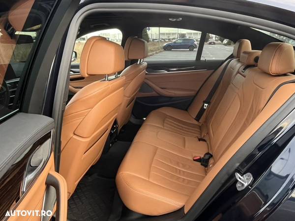 BMW Seria 5 520d Aut. Luxury Line - 9