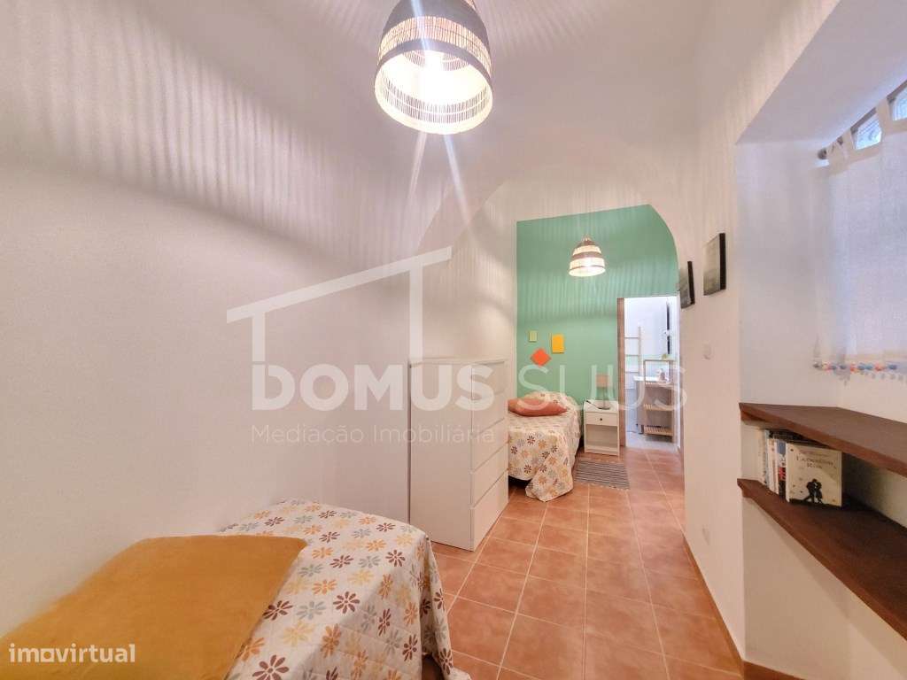 Moradia típica totalmente remodelada-10