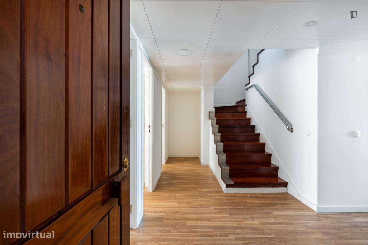 Quarto - localizado em Olaias Lisbon - Grande imagem: 2/9