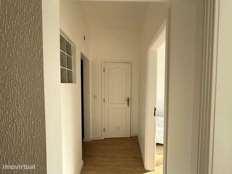 Moradia T2 Remodelada com Vista Mar Próxima das Praias na Lourinhã-12