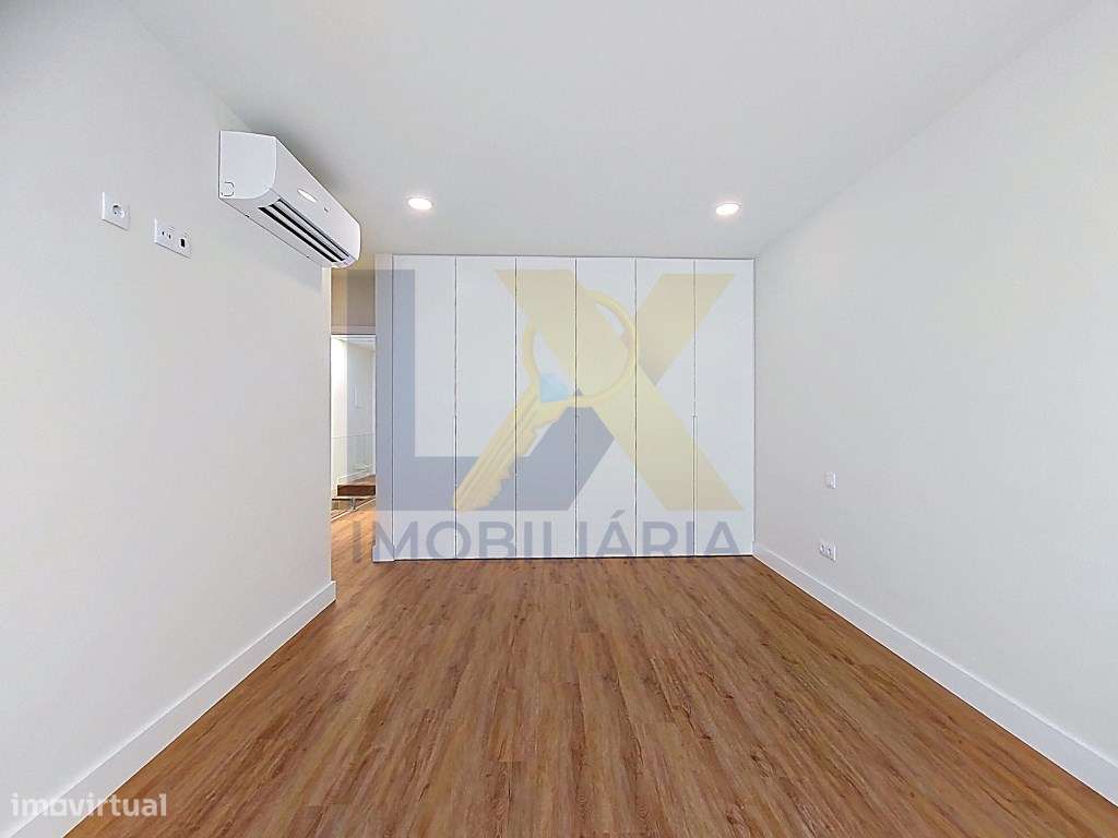 Moradia T4 de elevado padrão em Aradas-21