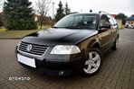 Volkswagen Passat - 1