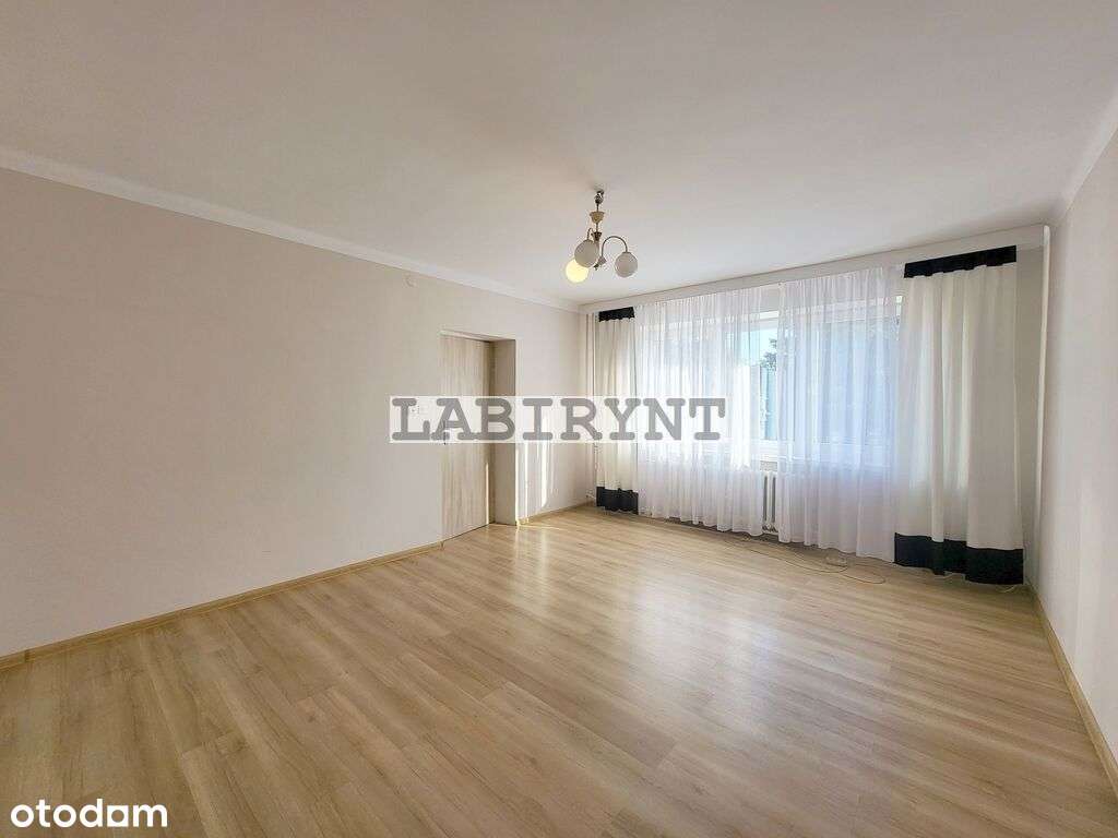 Dom Mirów, doskonała lokalizacja, wszystkie media-13