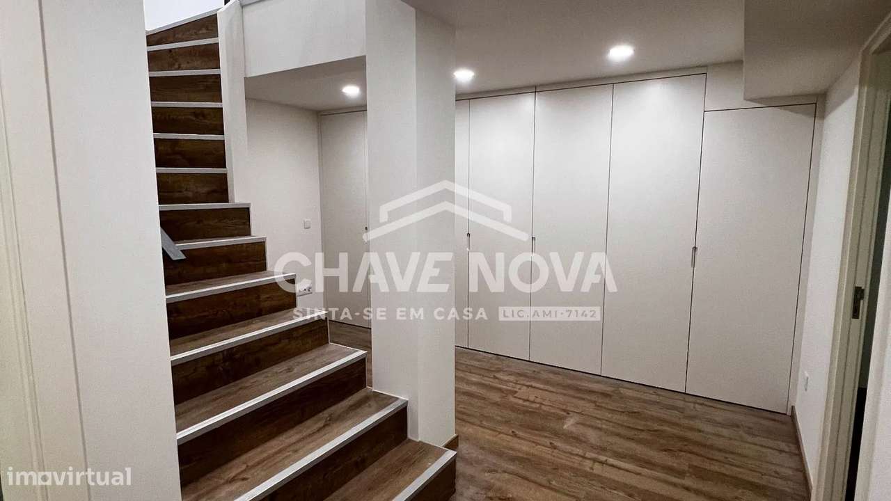 Apartamento T2 Duplex no Porto - Grande imagem: 5/16