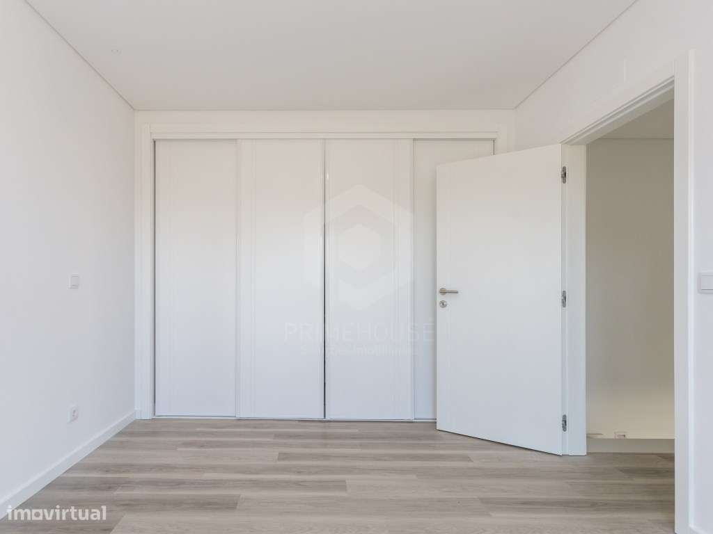 Moradia Geminada T3 com garagem Quinta do Conde - Grande imagem: 4/9