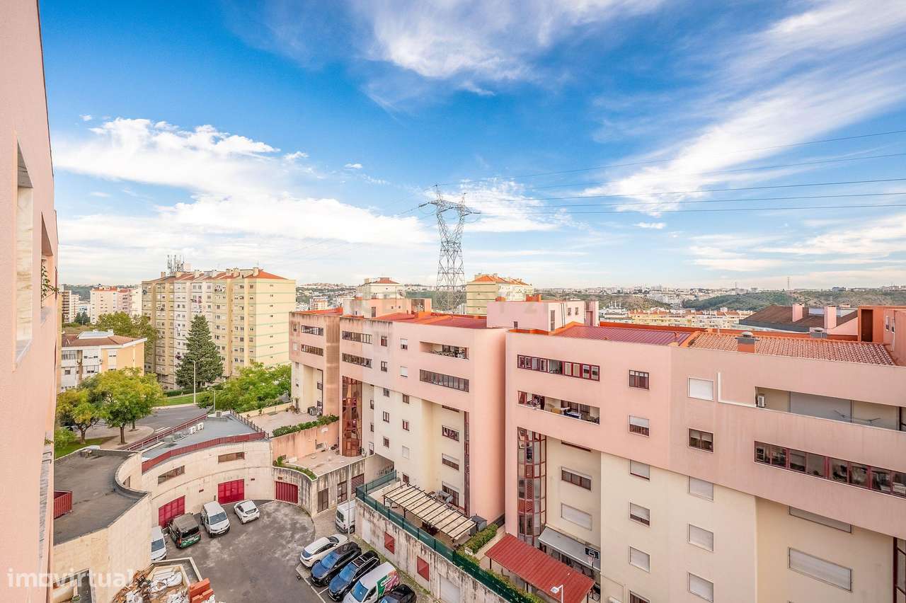 Apartamento T3, com Box de 85 m2 e Arrecadação em Odivelas-23