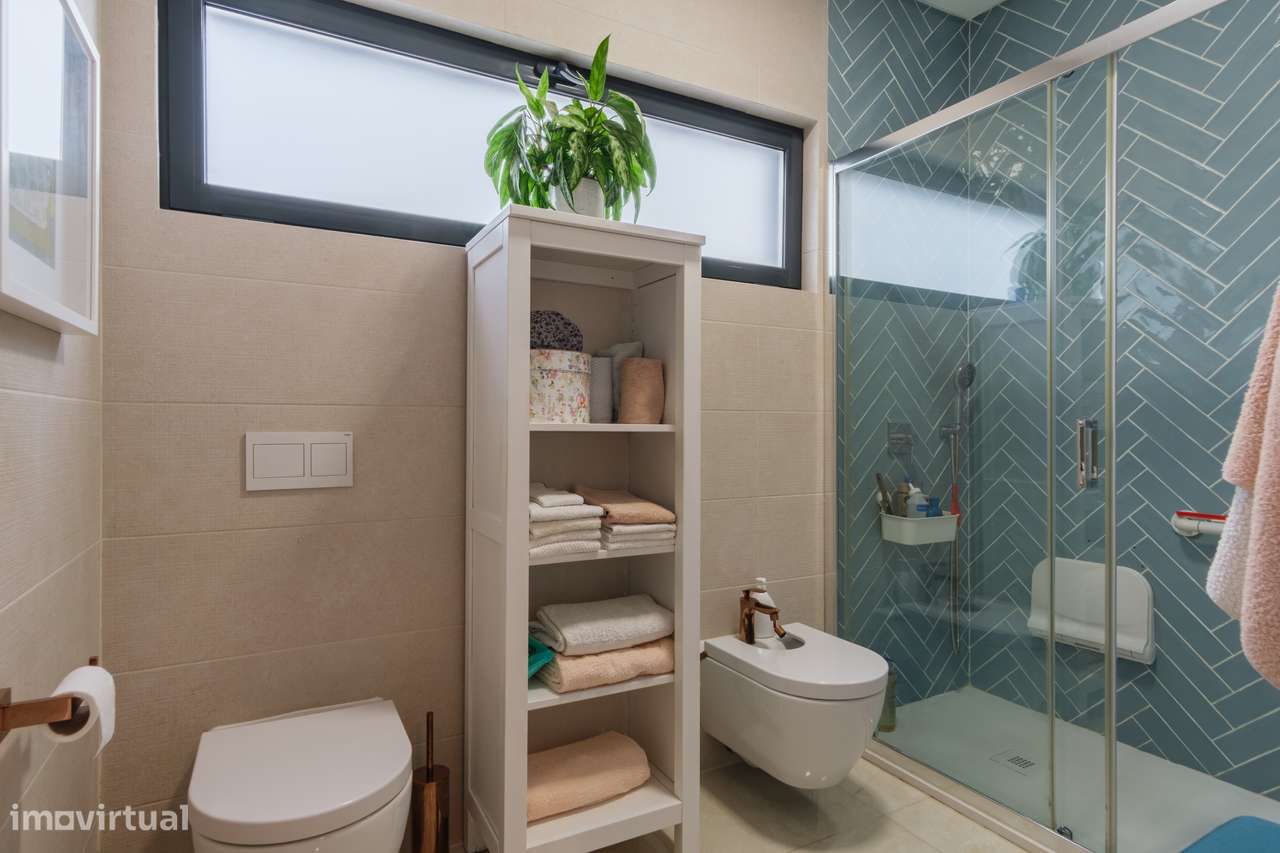 Moradia Isolada T3 com Vista Mar, Encarnação-15