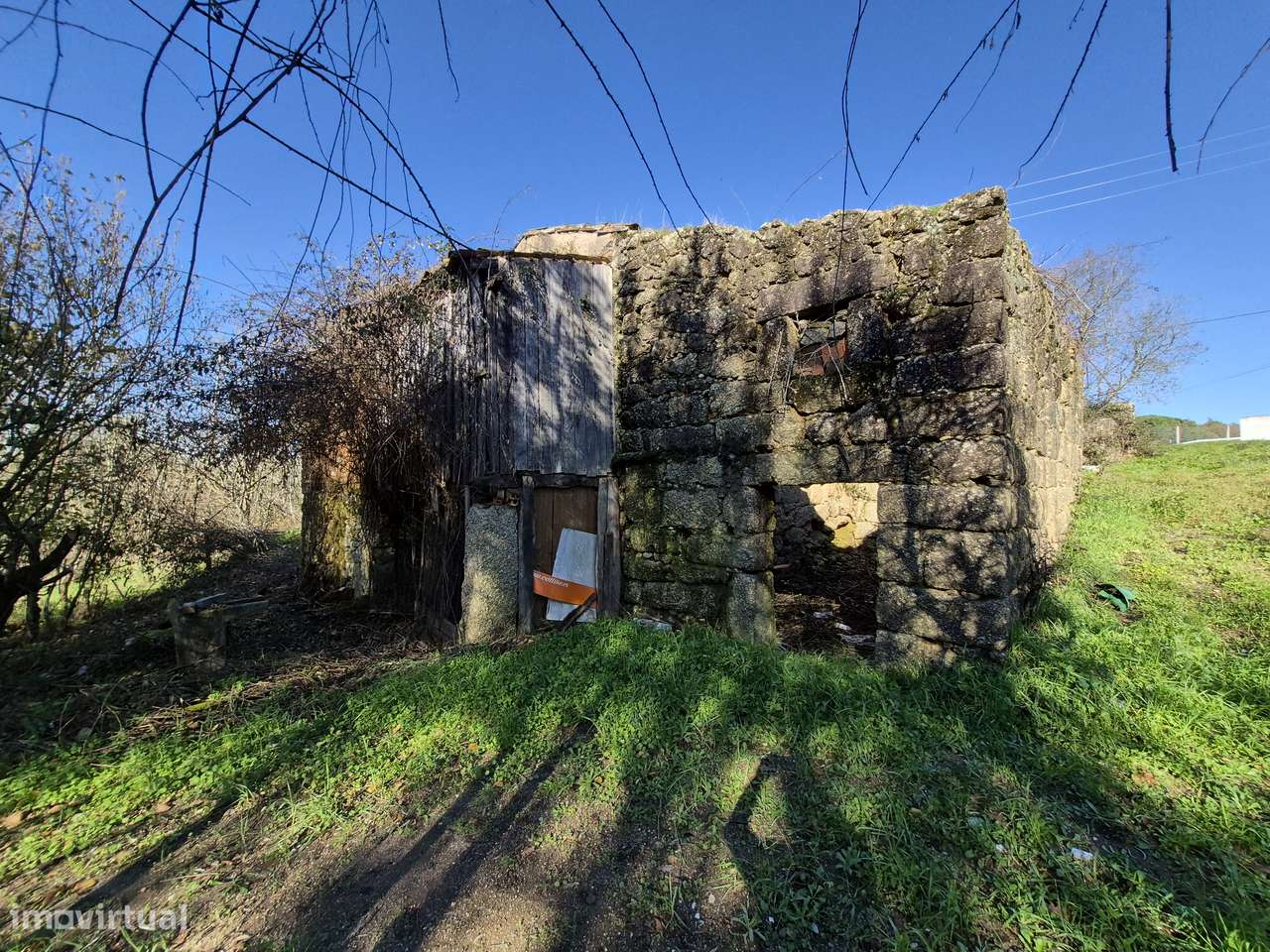 Casa em ruinas para reabilitar + terrenos adjacentes - Grande imagem: 5/8