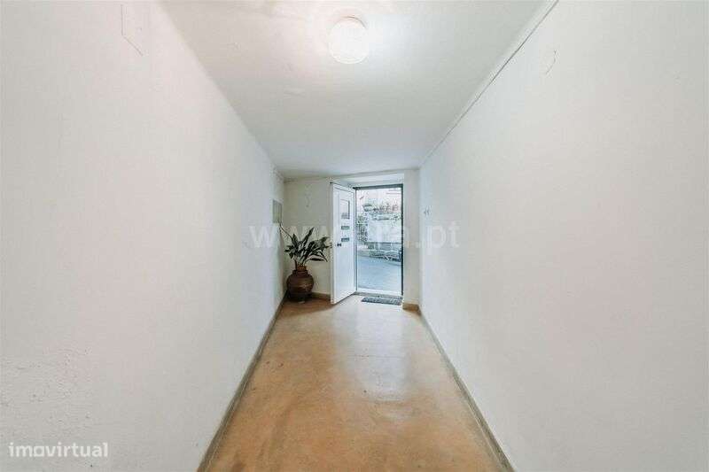 Prédio T4 / Covilhã, Tortosendo - Grande imagem: 2/20