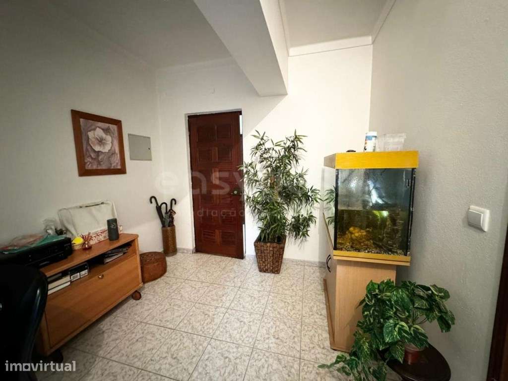 Apartamento T2 com ótimas áreas no centro de Figueiró dos Vinhos - Grande imagem: 4/8