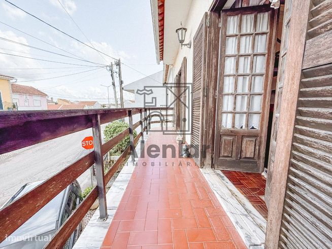 Moradia T3+1 com 157m² em Cabanas de Chão — Alenquer-23