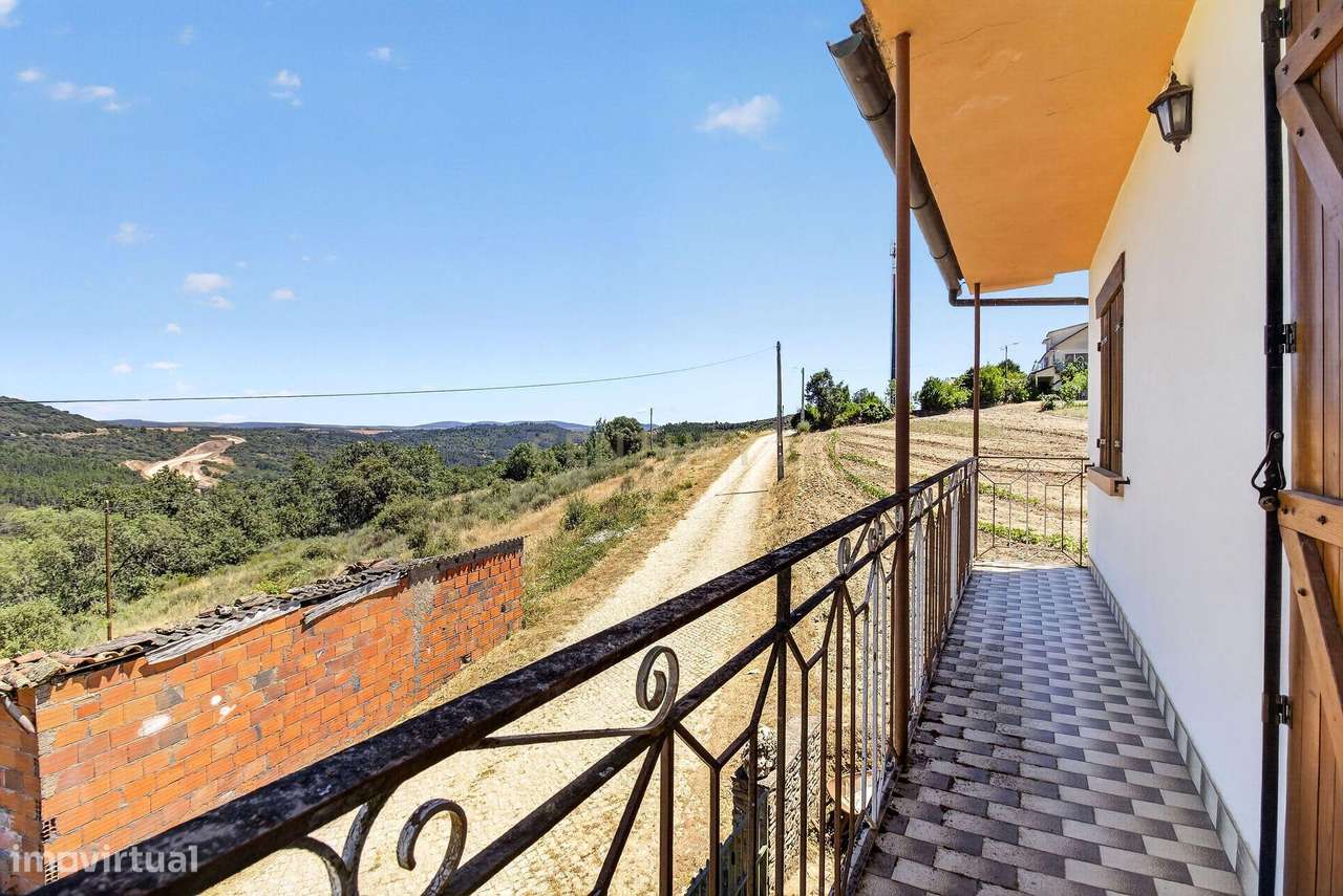 Casa BI- Familiar em Quintanilha, Bragança-24