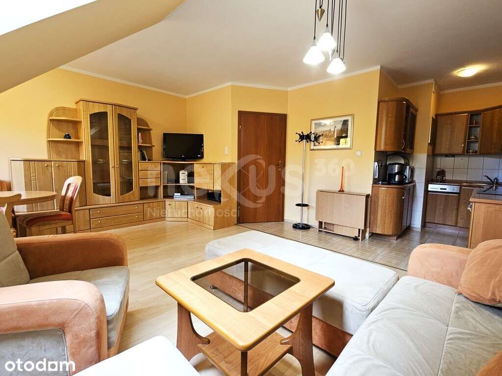 Duży dwupoziomowy apartament w centrum Karpacza-6