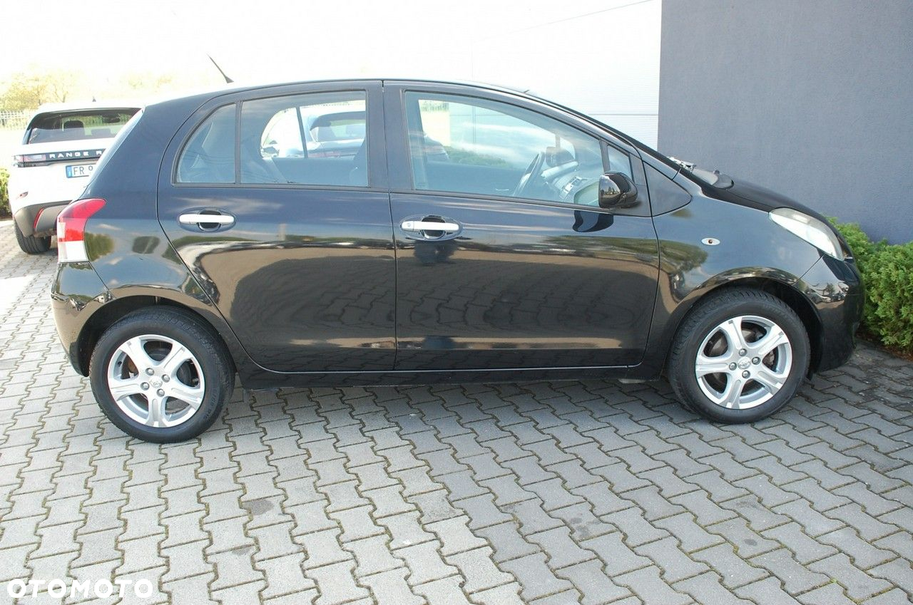 Toyota Yaris - 19