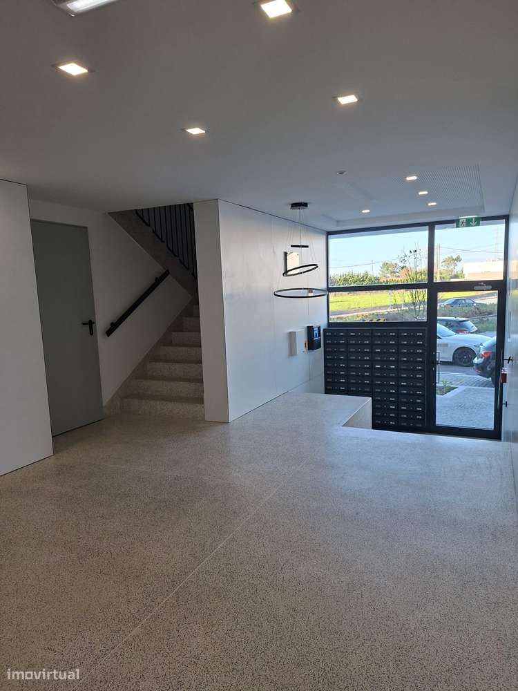 Apartamento T1 novo com luga de garagem - Grande imagem: 2/13