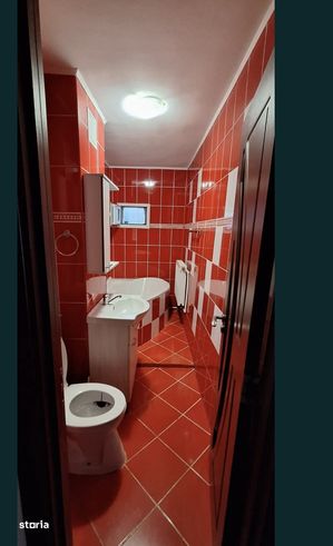 Apartament cu 3 camere de vânzare în zona Vidin-4
