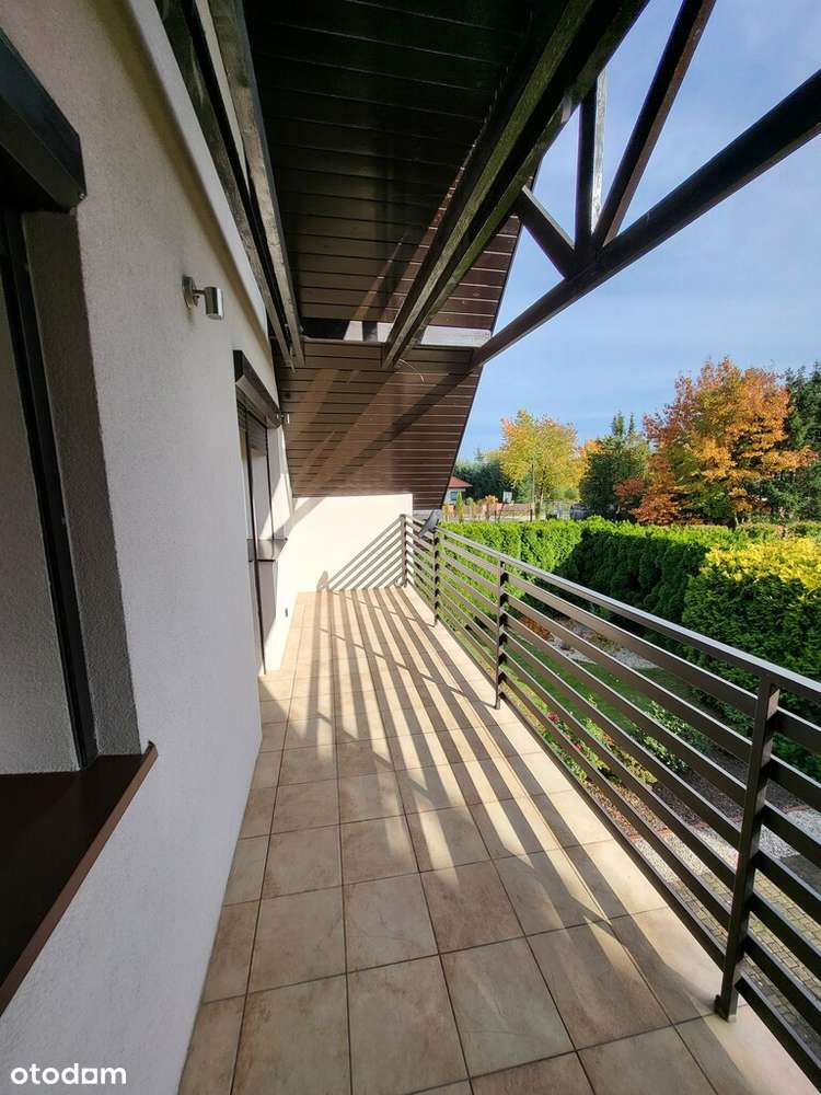 DOM DLA 1 lub 2 RODZIN 241 M2, WYSOKI STD SKÓRZEWO-17